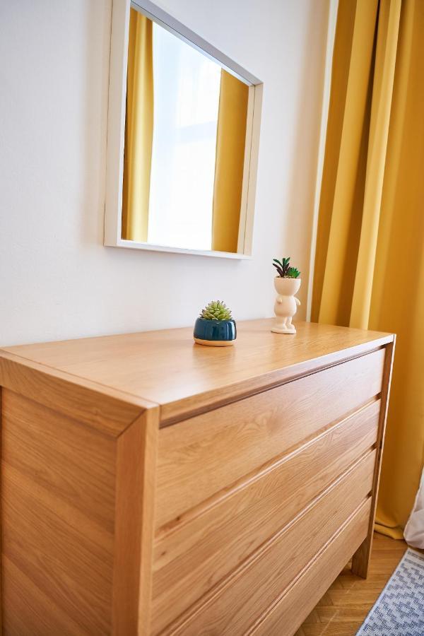 Renovated & Cozy - Close To Museumsquartier Vienna Luaran gambar